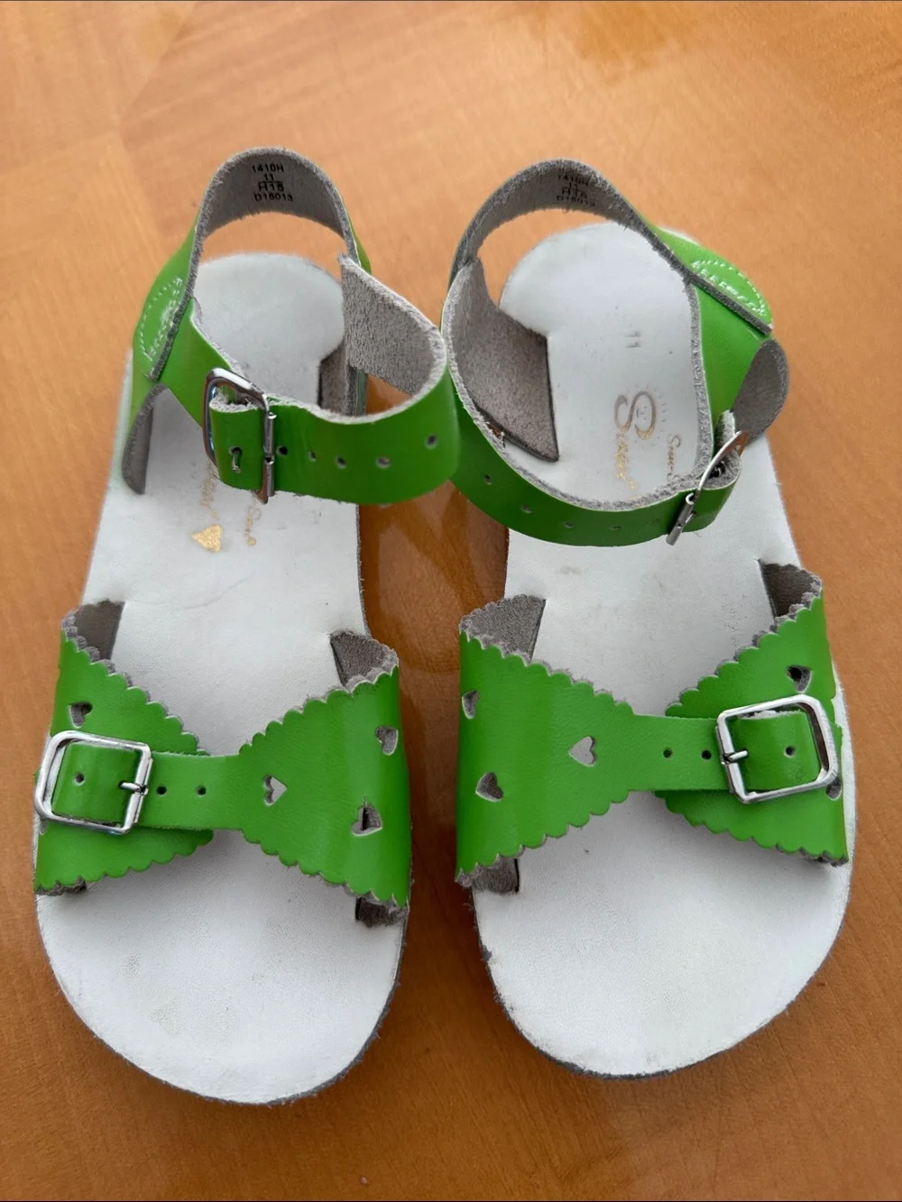 Kids Green Buckle Sandals - Stylish Summer Footwear size 11